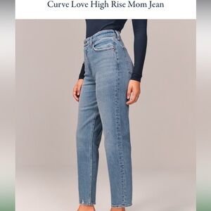 Abercrombie & Fitch Mom Jeans